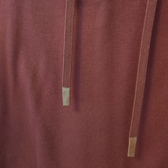 *5 for $20* Maroon hoodie - Picture 10 of 10